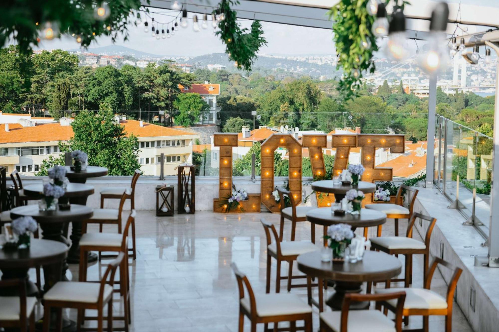 Conrad Istanbul Bosphorus Hotell Exteriör bild